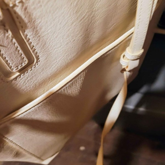 Purse - Picture 3 of 3